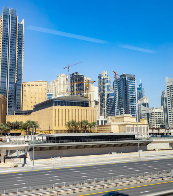 So Sánh Công Ty Nội Địa Và Khu Vực Tự Do: Phân Tích Chuyên Sâu Về Chi Phí Vận Hành Và Uy Tín Tín Dụng